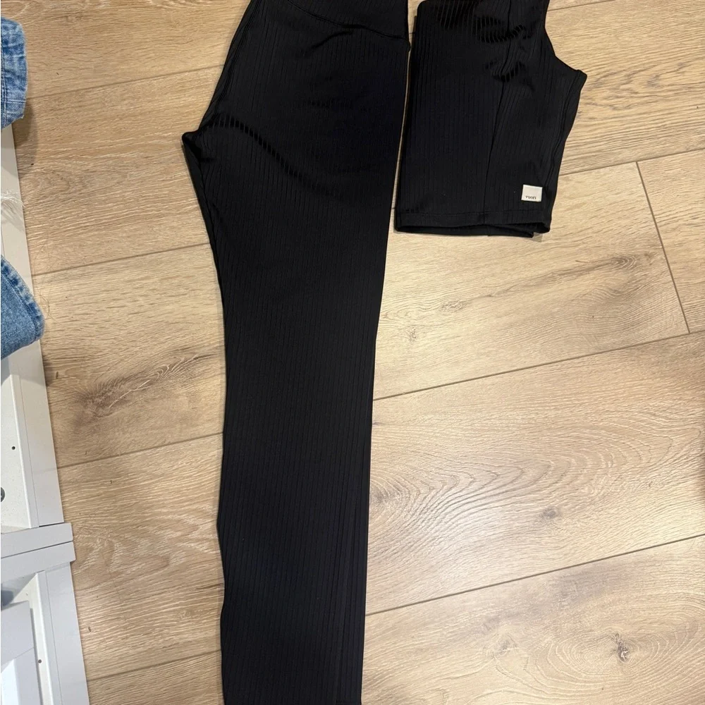 Inversion Rib Set. Vuori Black Ribbed Women's - Picture 5 of 6